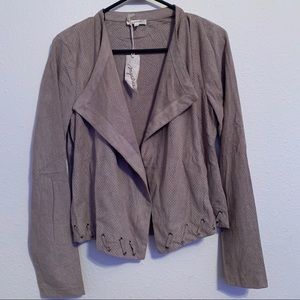 Cute jacket with pockets